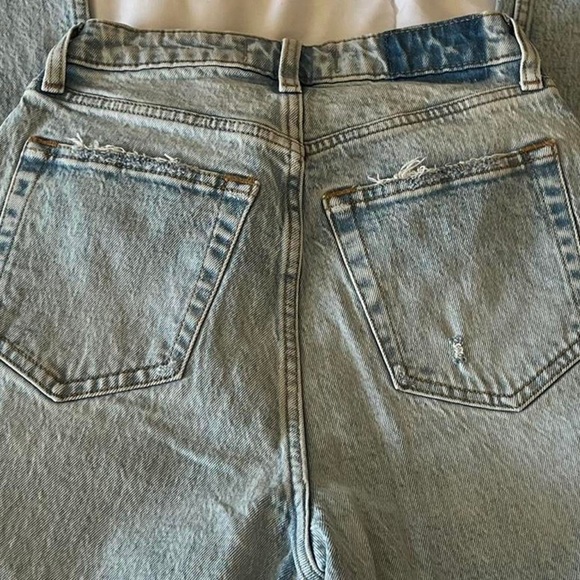 Abercrombie & Fitch Curve Love High Rise Dad Jean - Picture 3 of 4